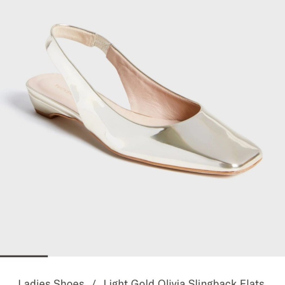 TUCKERNUCK SHOES
Light Gold Olivia Slingback
Flats size8